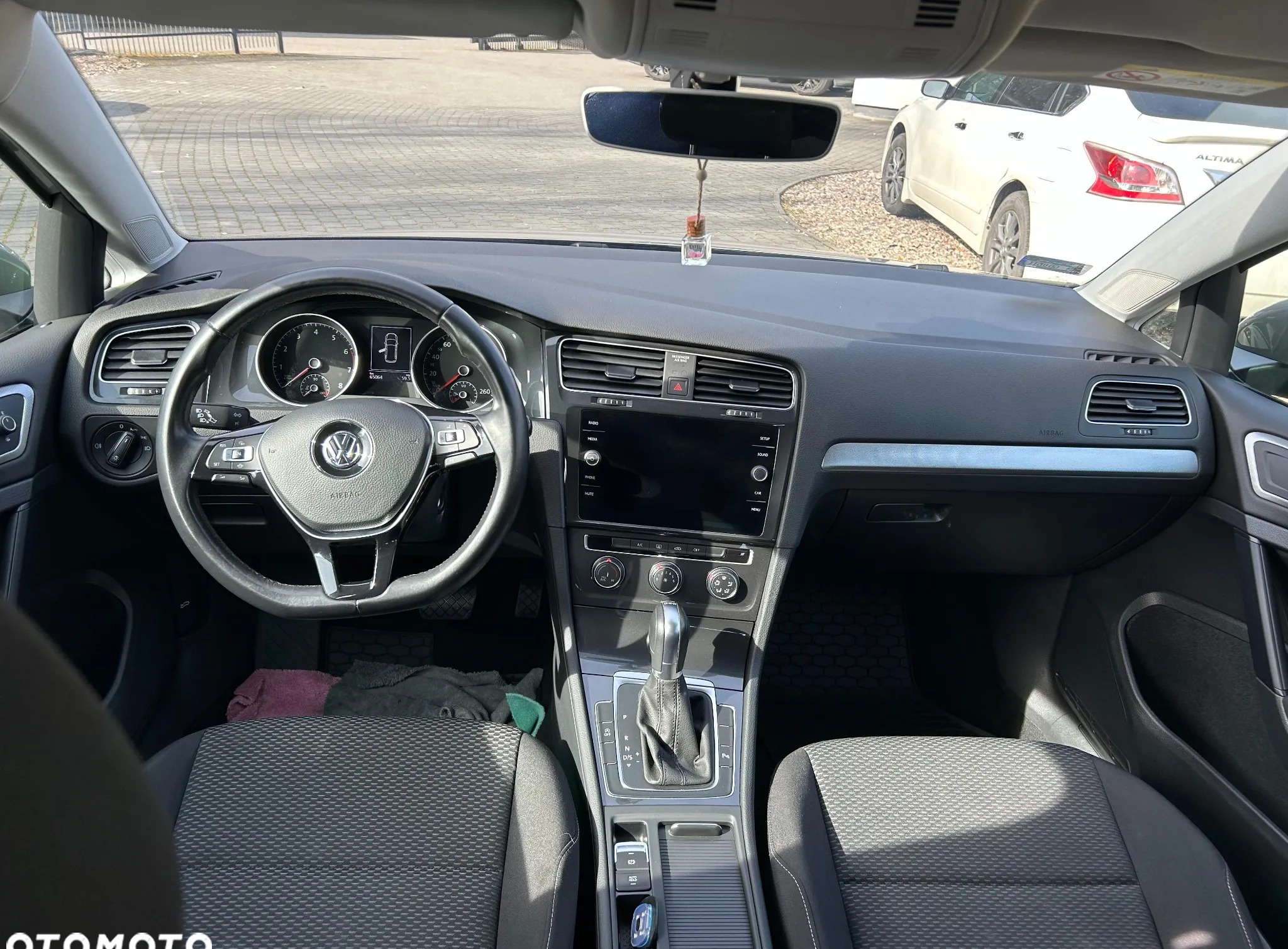Volkswagen Golf cena 62300 przebieg: 65000, rok produkcji 2019 z Lubań małe 106
